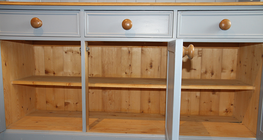 Rustic Country Kitchen Dresser Spraydex