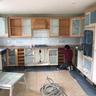 Large White Shaker Kitchen 1